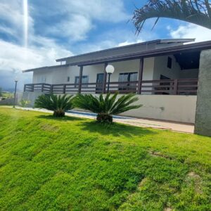 Casa Térrea dos Sonhos no Condomínio Santa Fé III
