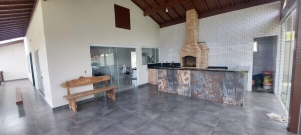 Casa Térrea dos Sonhos no Condomínio Santa Fé III - Image 2